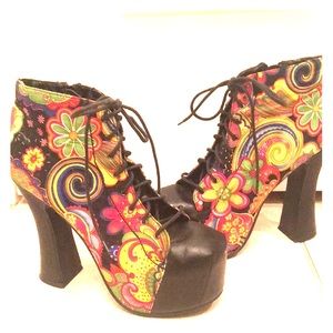Hippie 70s platform heel shoes